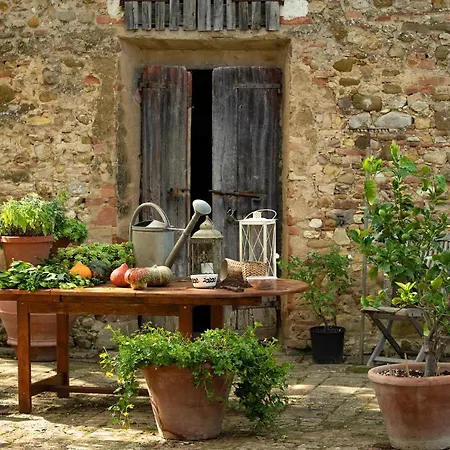 Archipettoli Villa